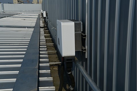 光伏逆變器 從核心設備到視覺素材的全景解讀